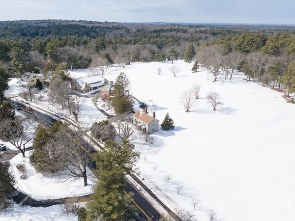 131 Wellesley Street, Weston, MA 02493