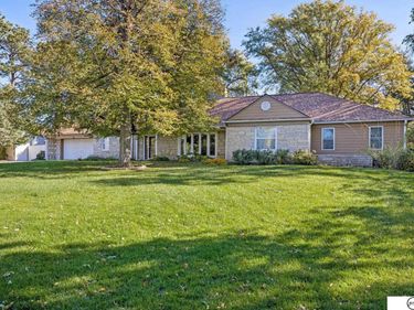 940 S Cotner Boulevard, Lincoln, NE 68510