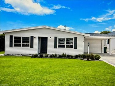 156 1st ST, BONITA SPRINGS, FL 34134