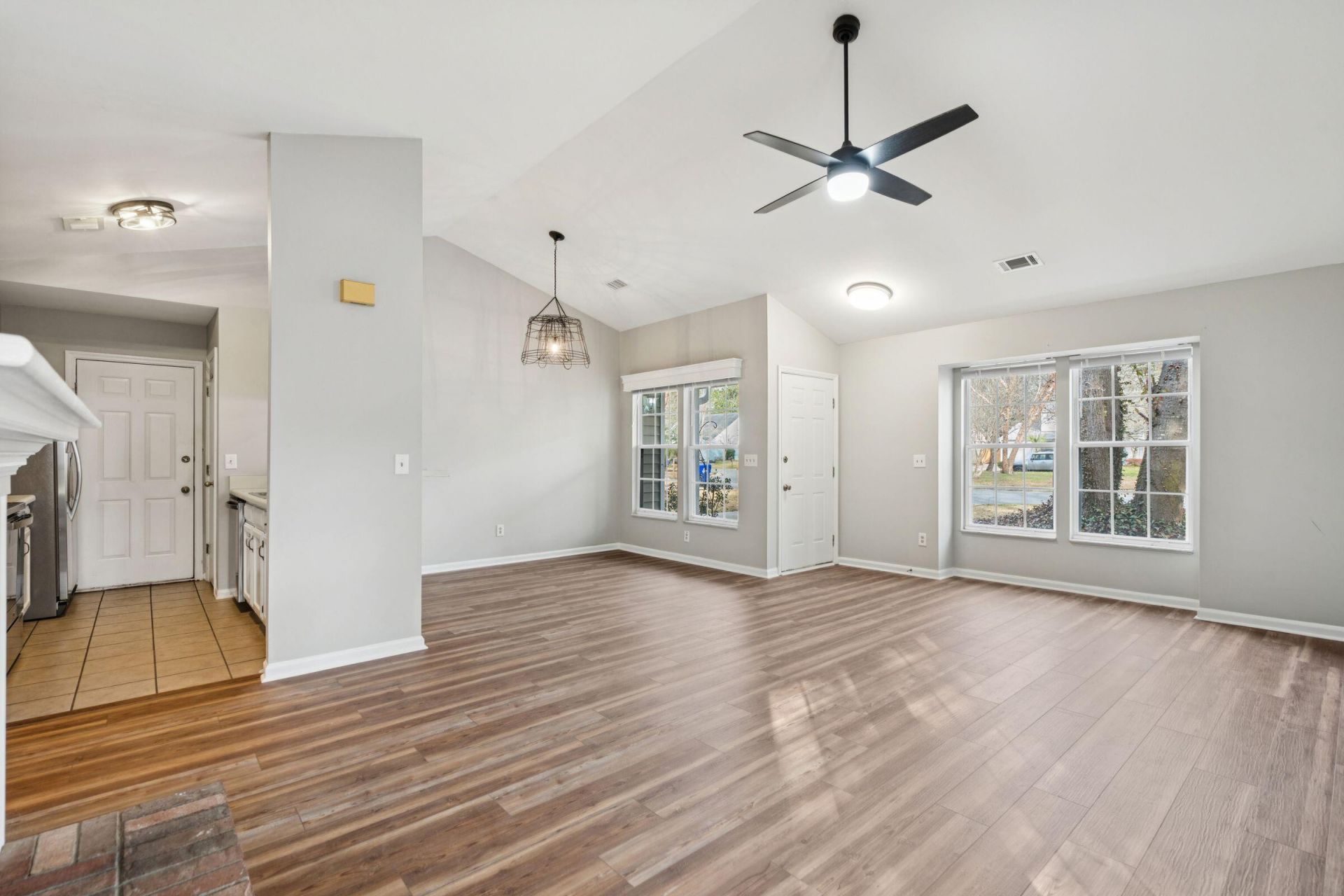 2763 Flower Creek Way Photo 18