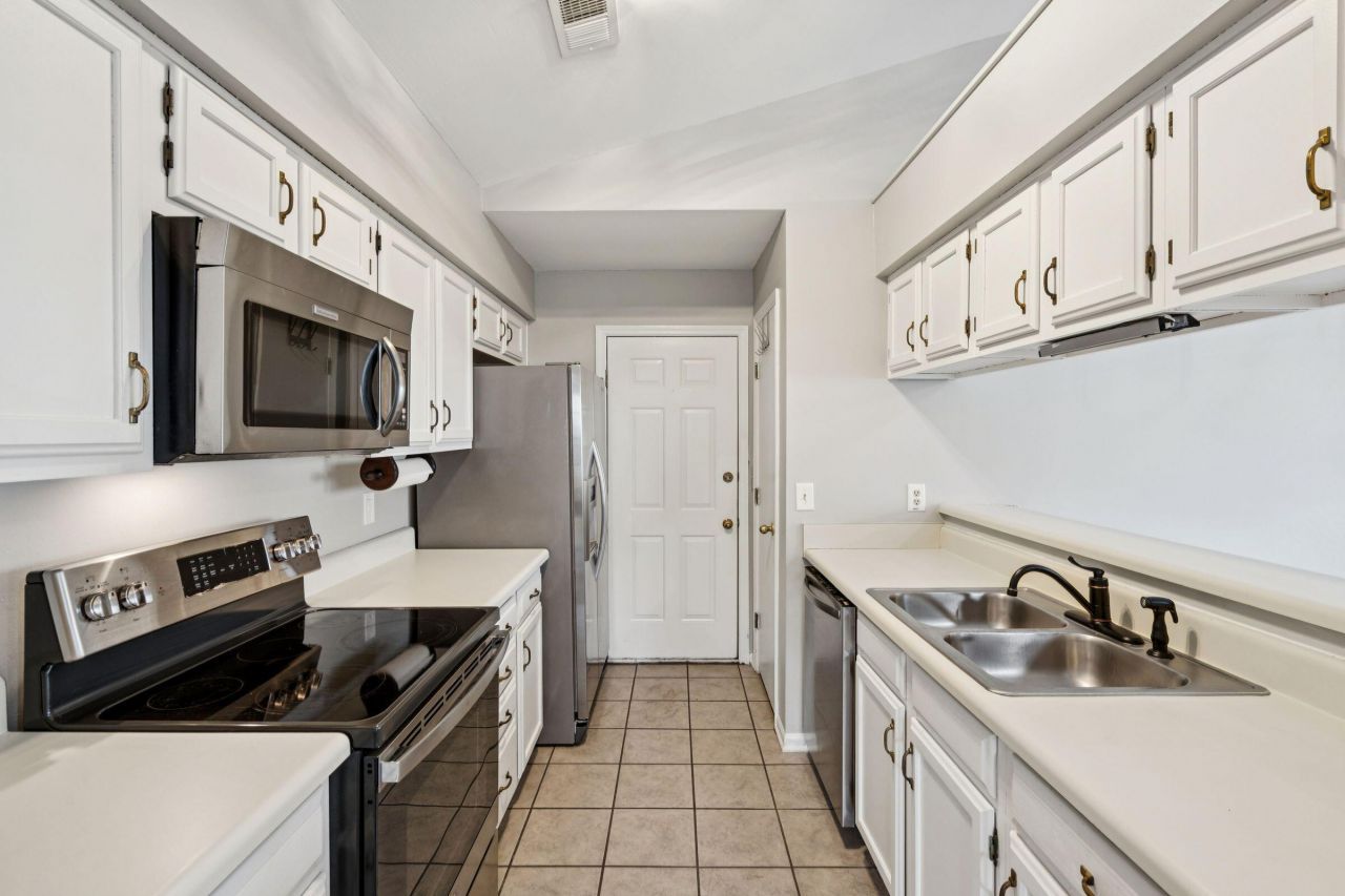 2763 Flower Creek Way Photo 5