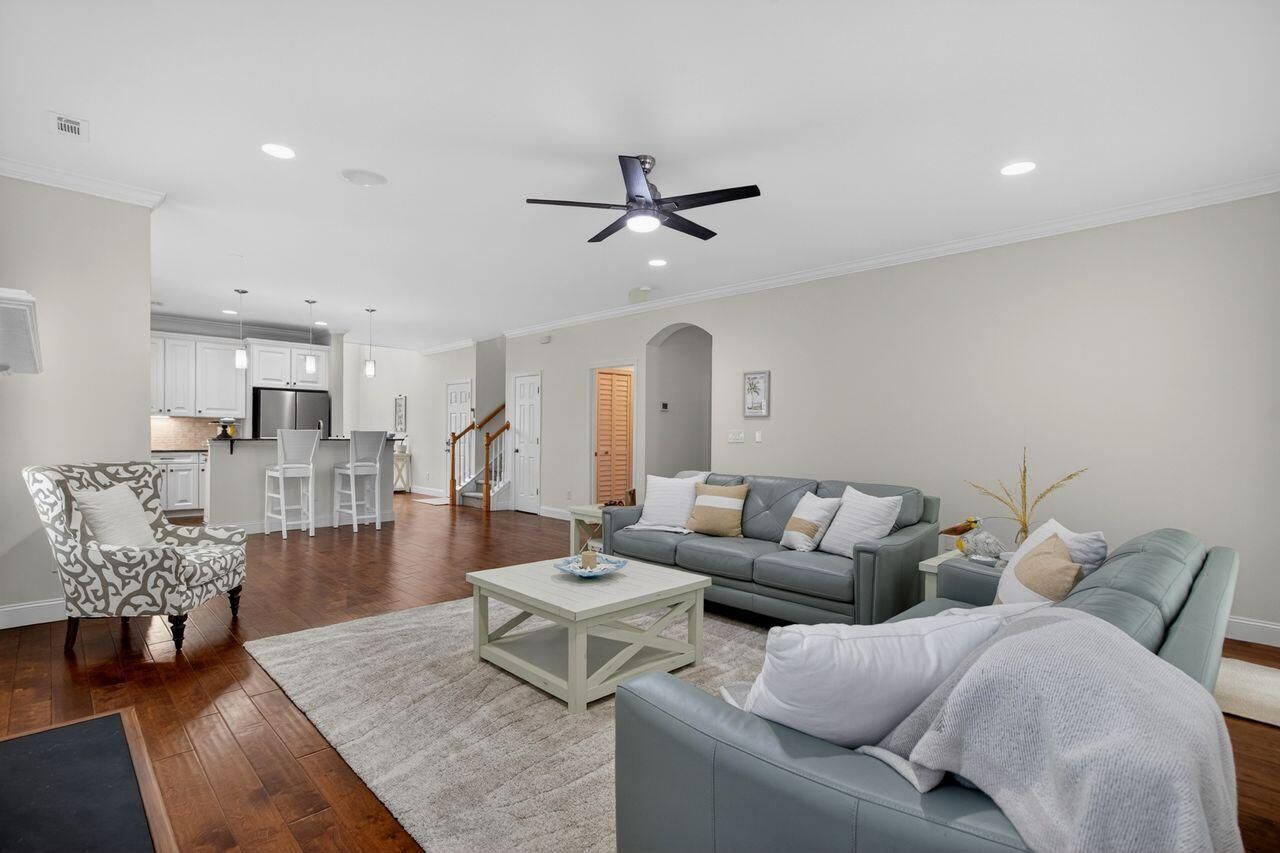 318 Cypress Walk Way Photo 14