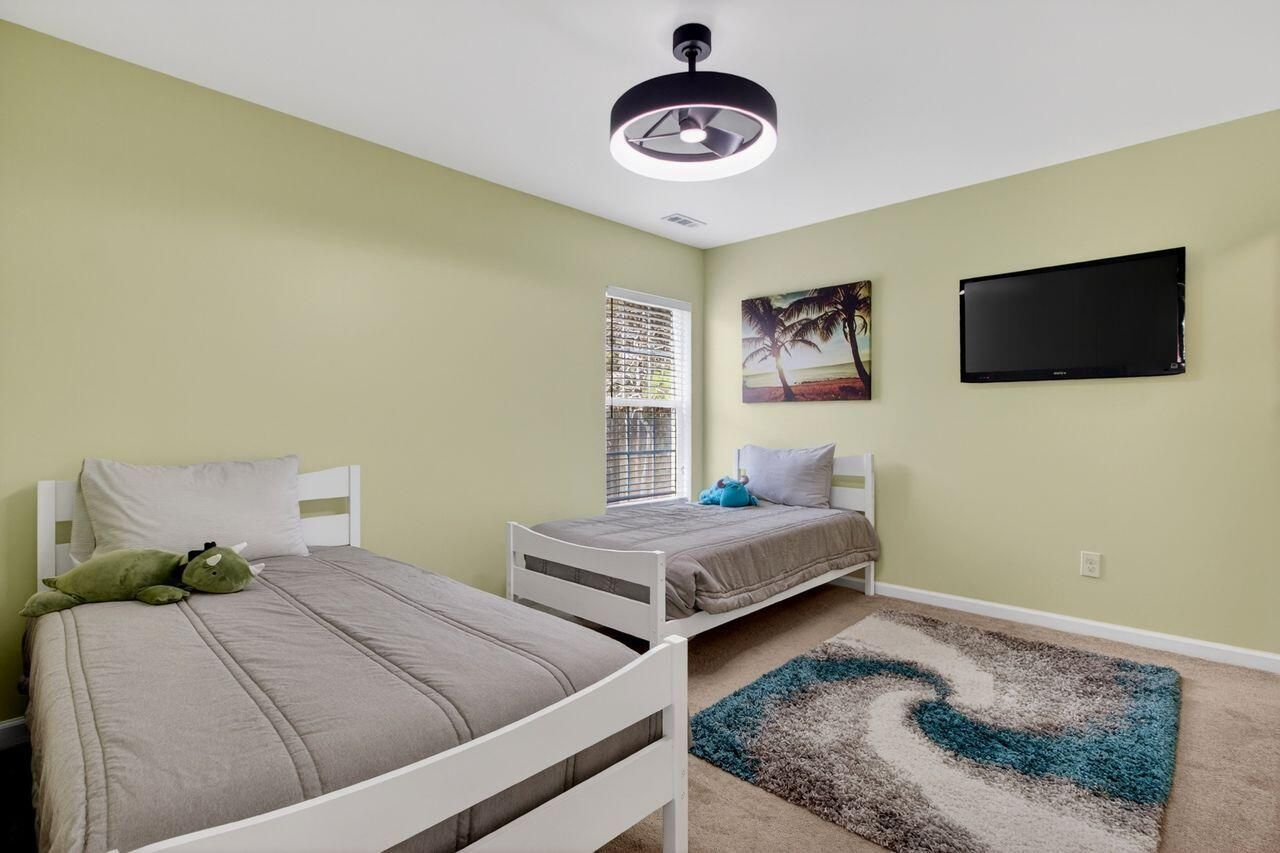 318 Cypress Walk Way Photo 31