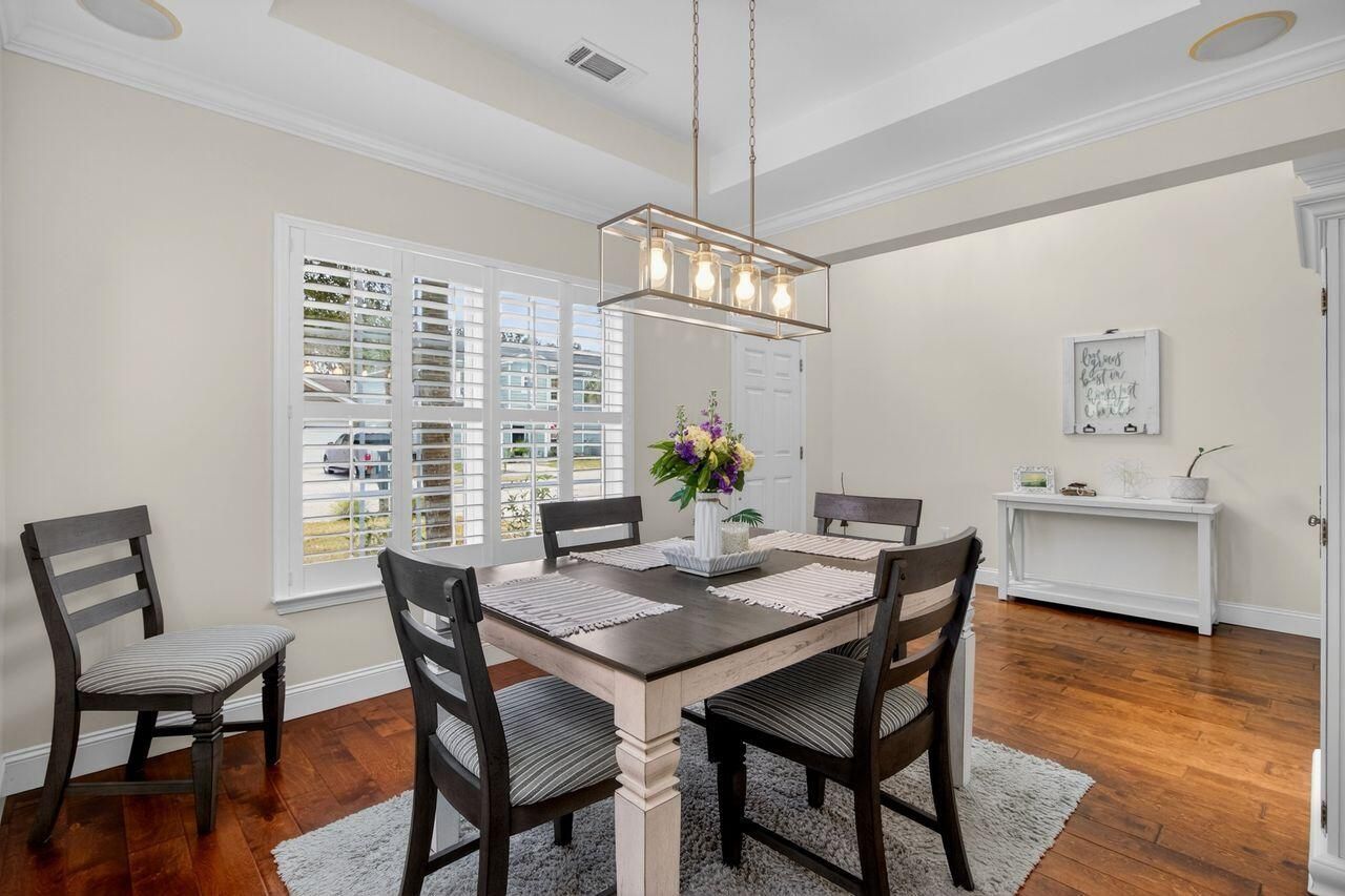 318 Cypress Walk Way Photo 6