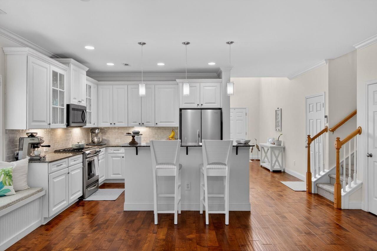 318 Cypress Walk Way Photo 8