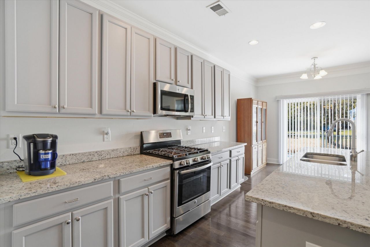 1617 Secessionville Road Photo 8