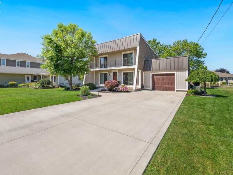 2914 N Perch, Port Clinton, OH 43452 Photo 3