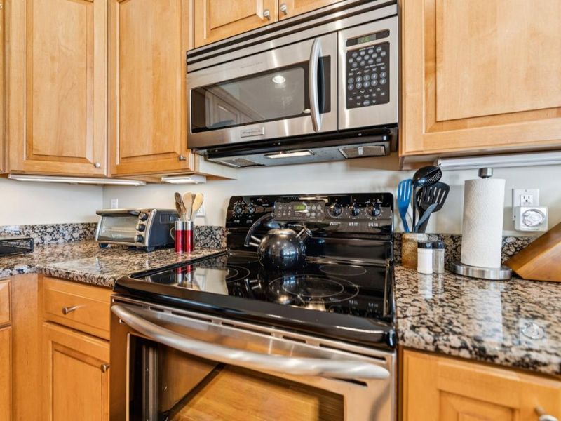 4444 E Harbors Edge Drive, Port Clinton, OH 43452 Photo 9