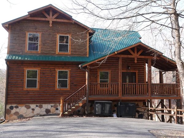 2021 Settlers Ridge Way, Gatlinburg, TN 37738