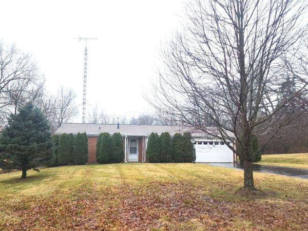 2705 Ash Drive , Springfield, OH 45504