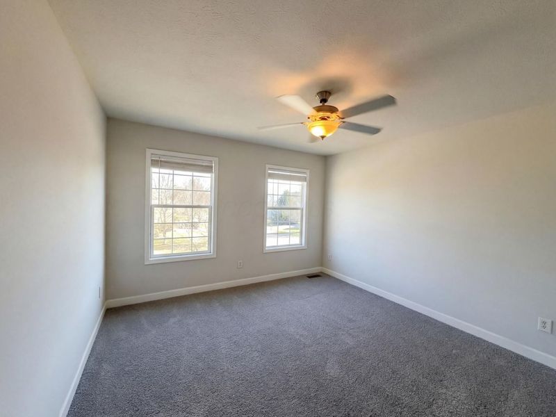 8189 Shady Maple Drive, Canal Winchester, OH 43110 Photo 4