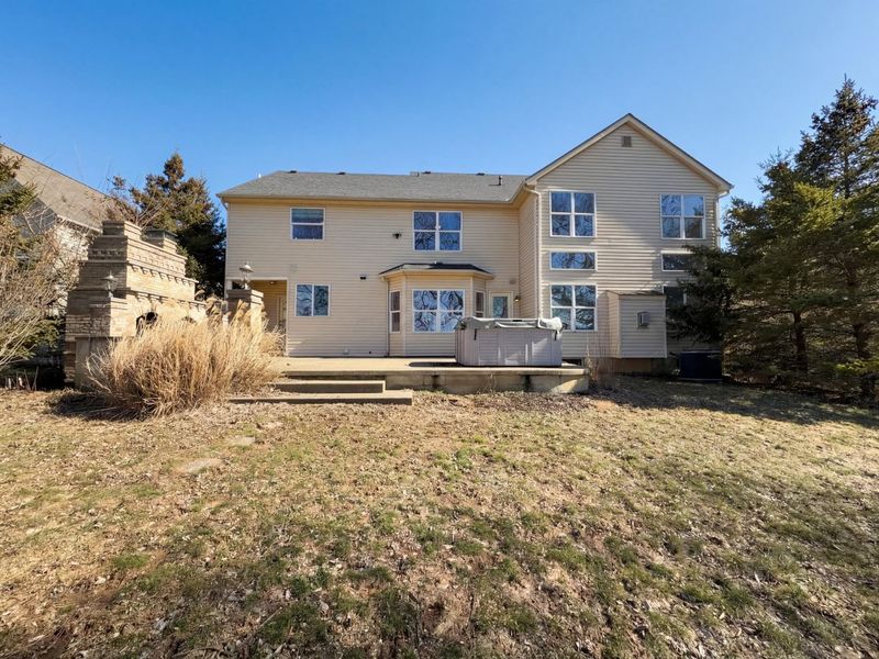 8189 Shady Maple Drive, Canal Winchester, OH 43110 Photo 5