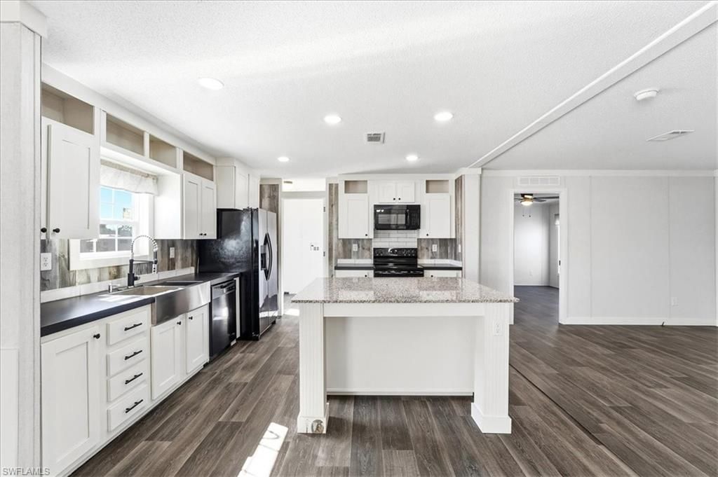 14712 Nantucket Rd, North Fort Myers, FL 33917 Photo