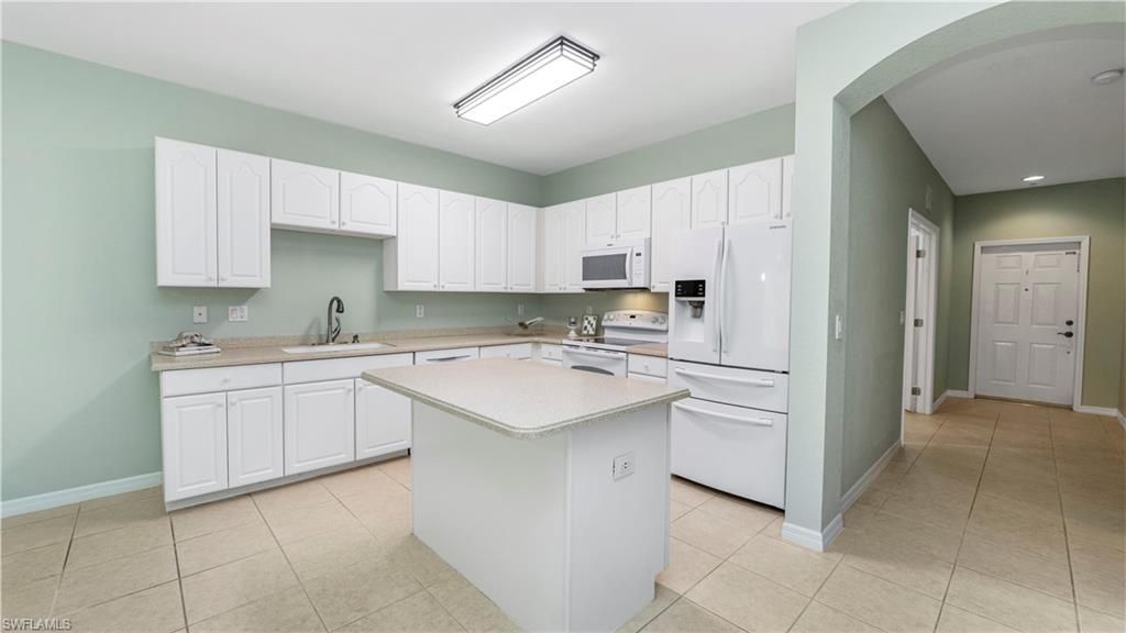 14951 Reflection Key Cir, Unit 525, Fort Myers, FL 33907 Photo