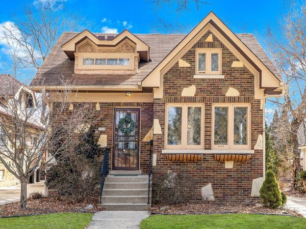 1920 N 86th STREET, Wauwatosa, WI 53226