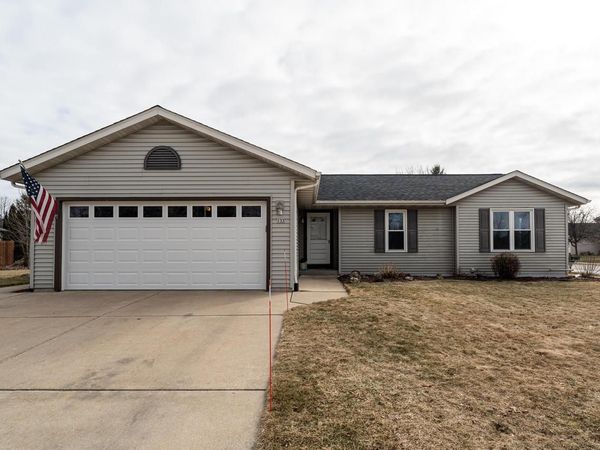 133 Settlement ROAD, Hartford, WI 53027