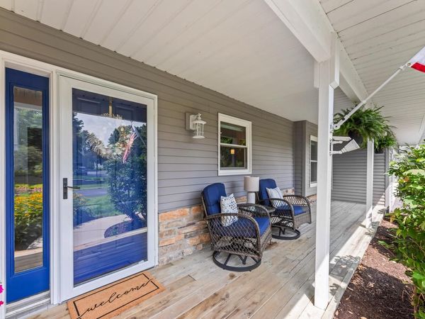 1722 Journeys DRIVE, Hartland, WI 53029