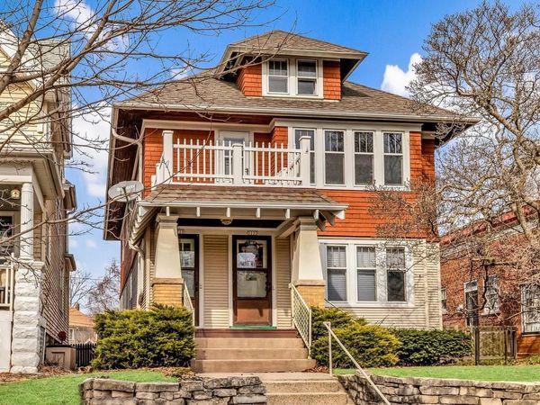 2220 E Bennett AVENUE, Unit 2222, Milwaukee, WI 53207