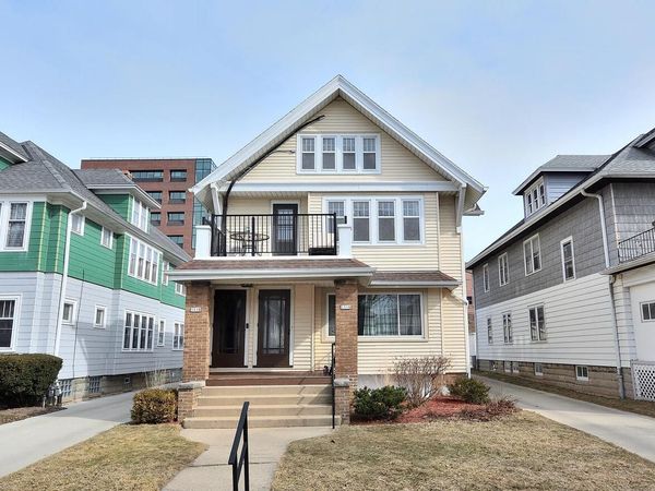 3316 N Cramer STREET, Unit 3318, Milwaukee, WI 53211