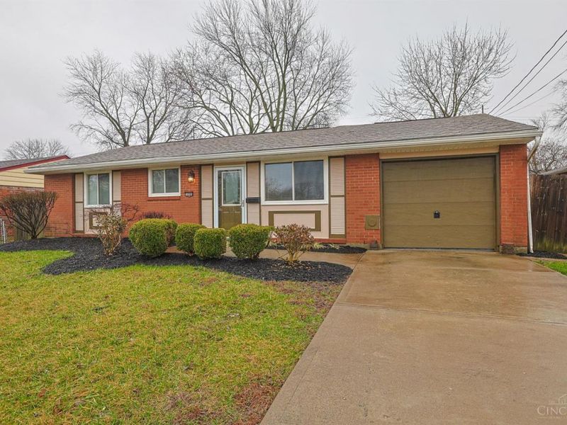 10086 Windswept Lane, Colerain Township, OH 45251 Photo 2