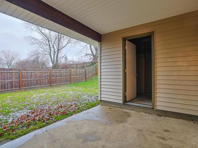 10086 Windswept Lane, Colerain Township, OH 45251 Photo 28