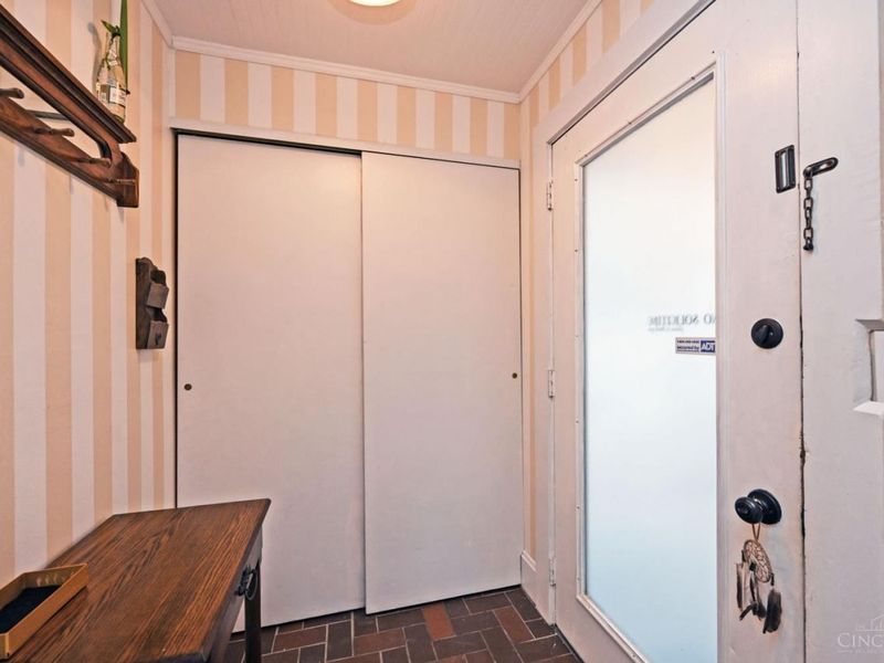 2240 Ravine Street, Cincinnati, OH 45219 Photo 4