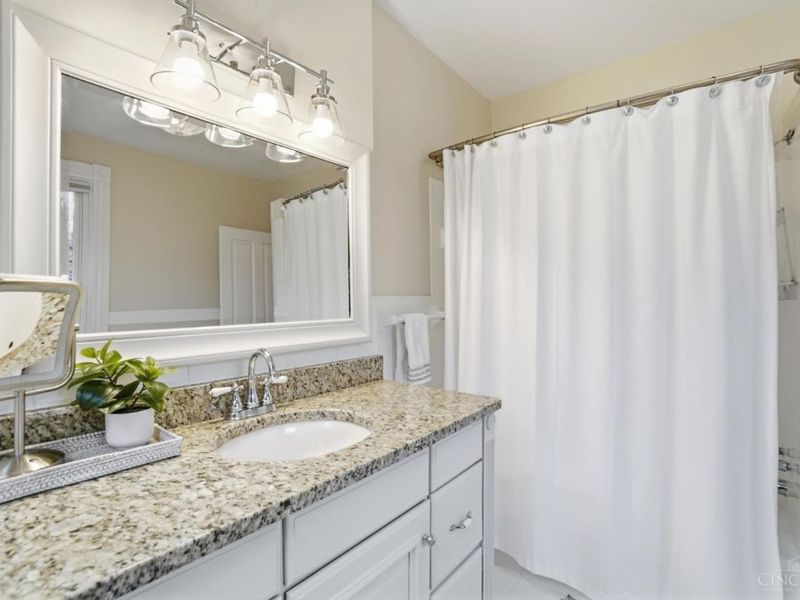 4085 Walton Creek Road, Columbia Twp, OH 45227 Photo 23