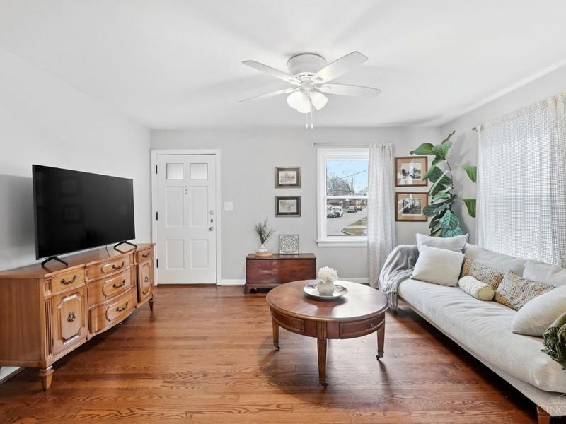 7837 Moss Court, Deer Park, OH 45236 Photo 10