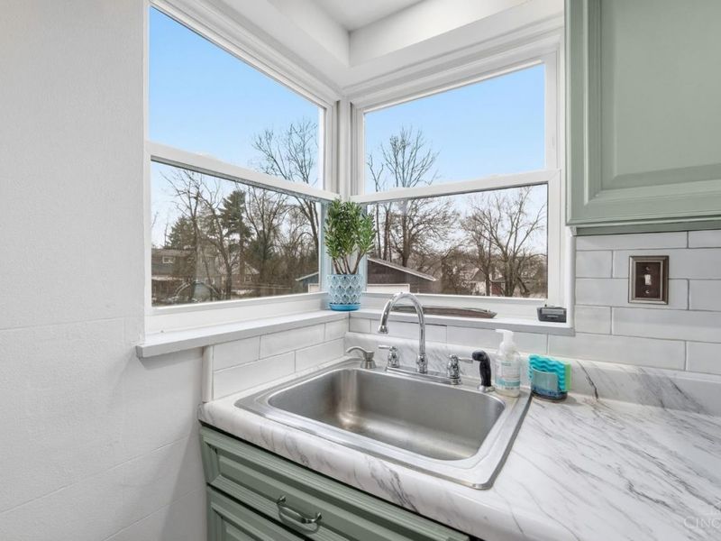 7837 Moss Court, Deer Park, OH 45236 Photo 19