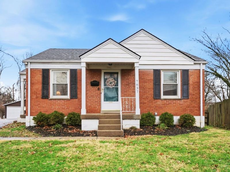 7837 Moss Court, Deer Park, OH 45236 Photo 3