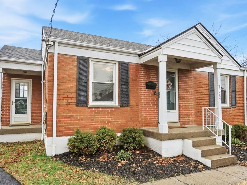 7837 Moss Court, Deer Park, OH 45236 Photo 5