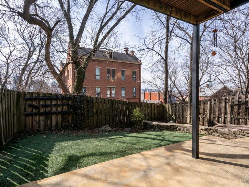 423 Milton Street, Cincinnati, OH 45202 Photo 37