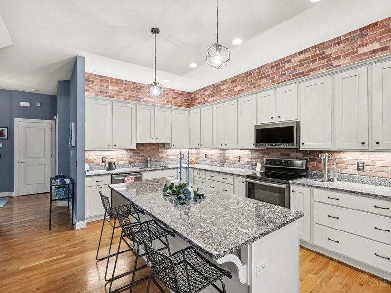 2734 Cleinview Avenue, Cincinnati, OH 45206 Photo 11