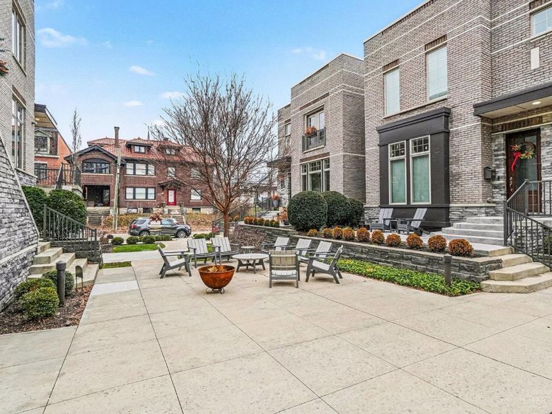 2734 Cleinview Avenue, Cincinnati, OH 45206 Photo 3