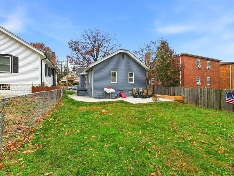 2805 Lawndale Avenue, Cincinnati, OH 45212 Photo 31