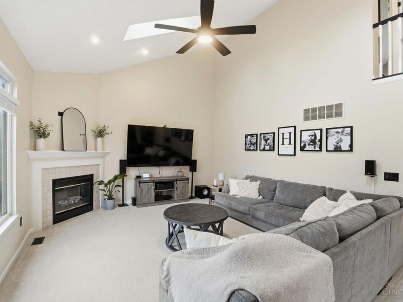 1327 Chelsea Court, Hamilton Twp, OH 45152 Photo 9