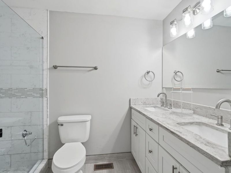 7223 Longfield Drive, Madeira, OH 45243 Photo 19