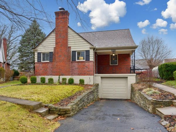 3281 Pickbury Drive, Cincinnati, OH 45211