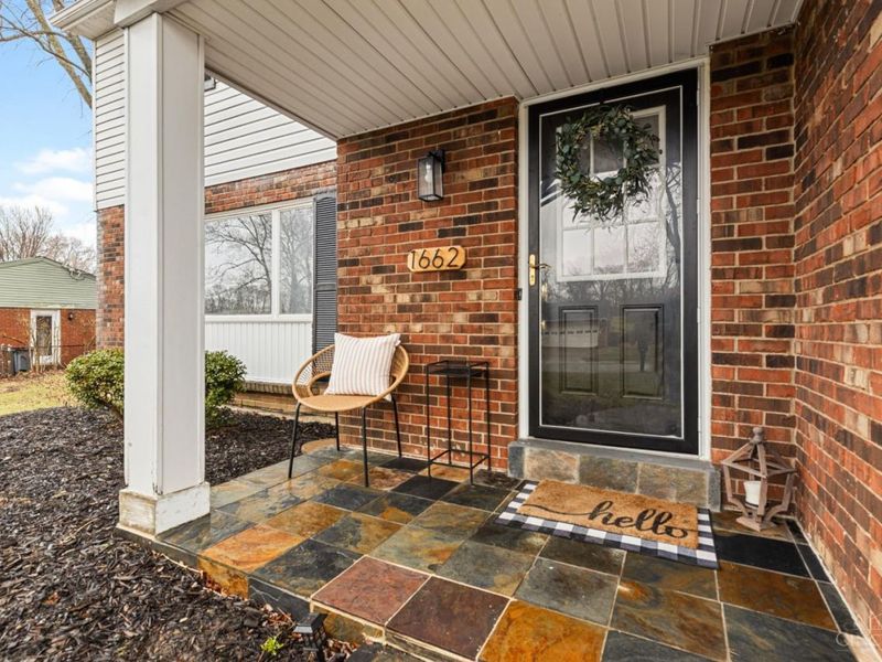 1662 Hilltree Drive, Anderson Twp, OH 45255 Photo 2