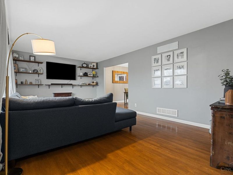 1662 Hilltree Drive, Anderson Twp, OH 45255 Photo 5