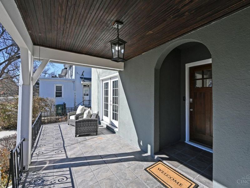 1284 Paddock Hills Avenue, Cincinnati, OH 45229 Photo 11