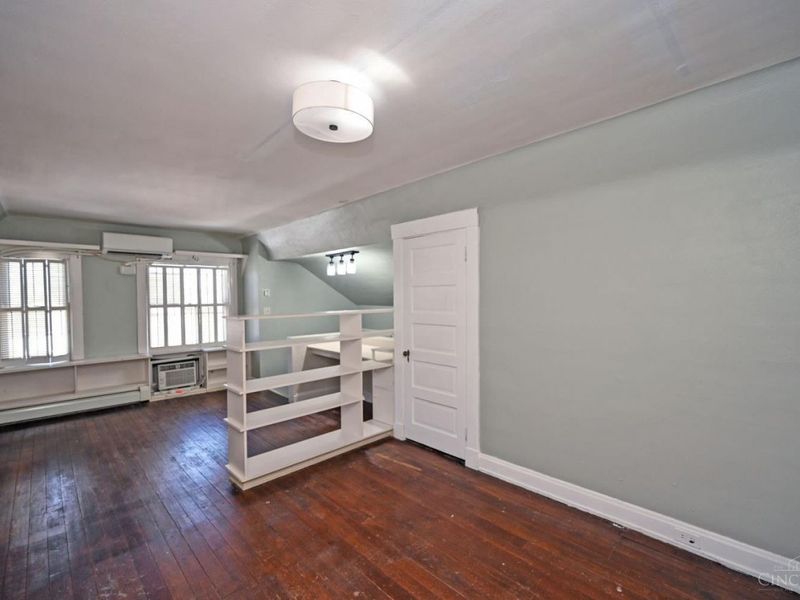 1284 Paddock Hills Avenue, Cincinnati, OH 45229 Photo 58