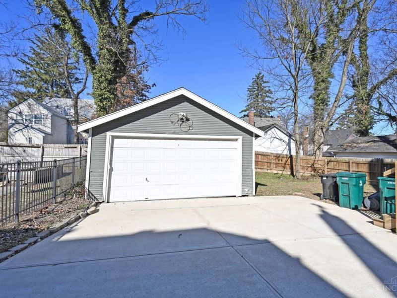 1284 Paddock Hills Avenue, Cincinnati, OH 45229 Photo 67