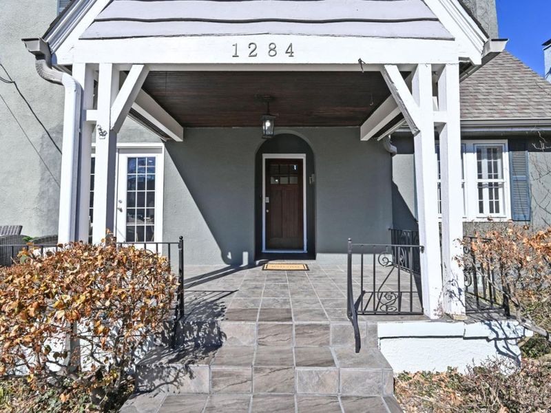 1284 Paddock Hills Avenue, Cincinnati, OH 45229 Photo 9