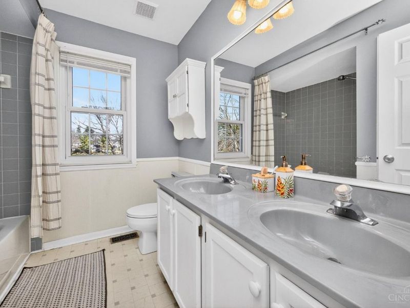 1068 Beacon Way Court, Hamilton Twp, OH 45039 Photo 35