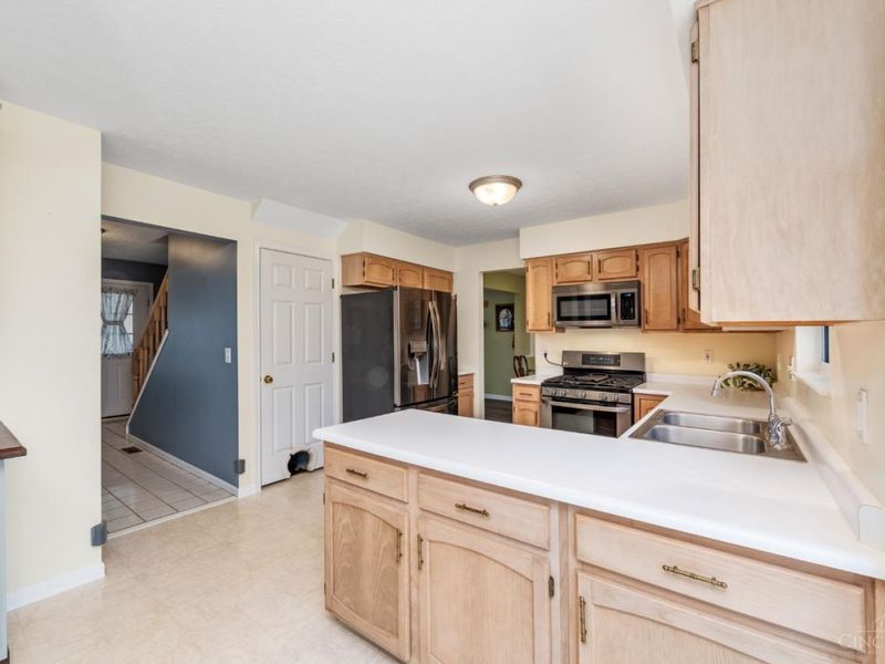 1183 Forest Run Drive, Union Twp, OH 45103 Photo 9