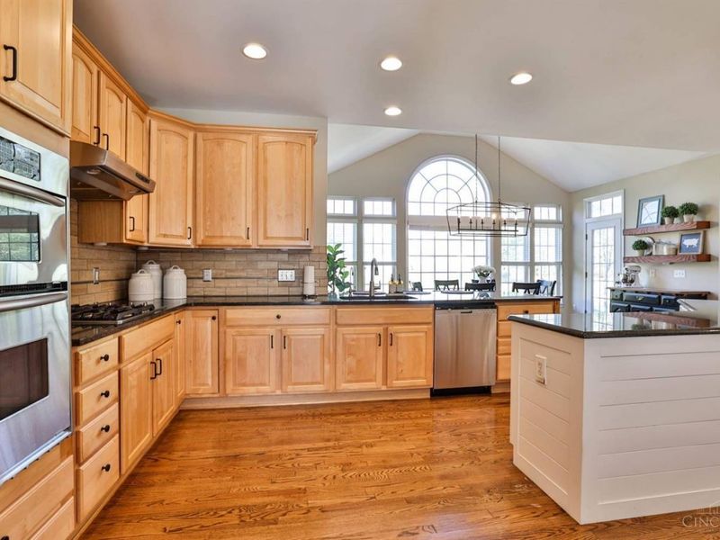 1790 Amberwood Way, Hamilton Twp, OH 45039 Photo 11