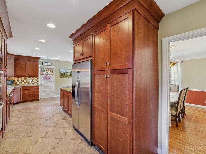 852 Finney Trail, Springfield Twp., OH 45224 Photo 13