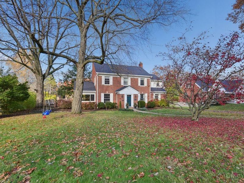 852 Finney Trail, Springfield Twp., OH 45224 Photo 2