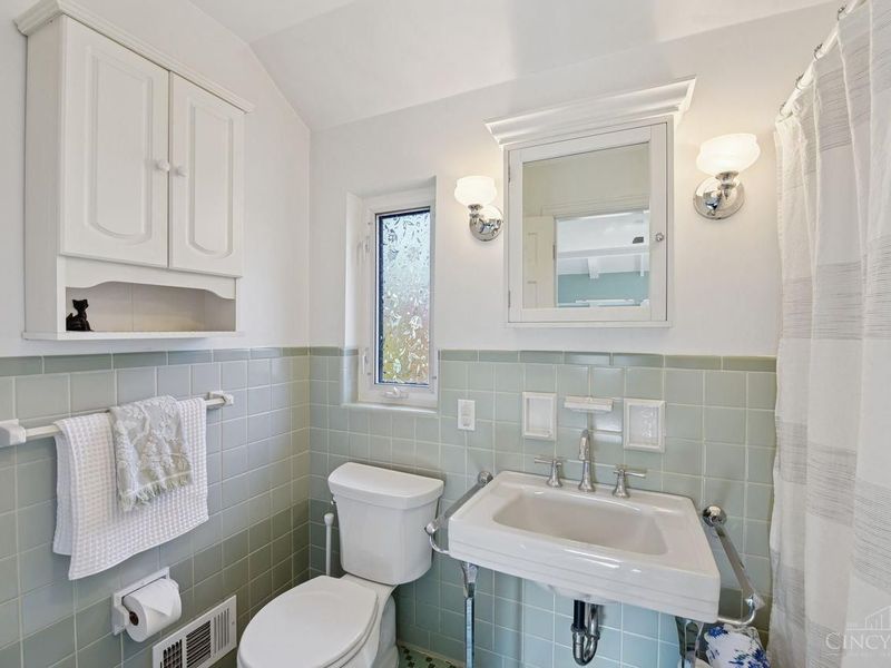 852 Finney Trail, Springfield Twp., OH 45224 Photo 21